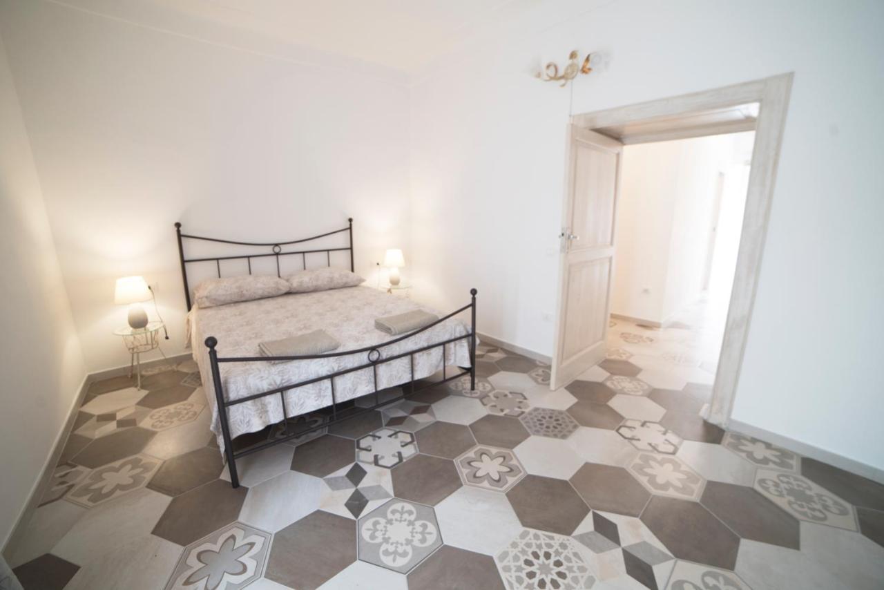 Aria Di Vico Aparthotel Vico Del Gargano Bagian luar foto